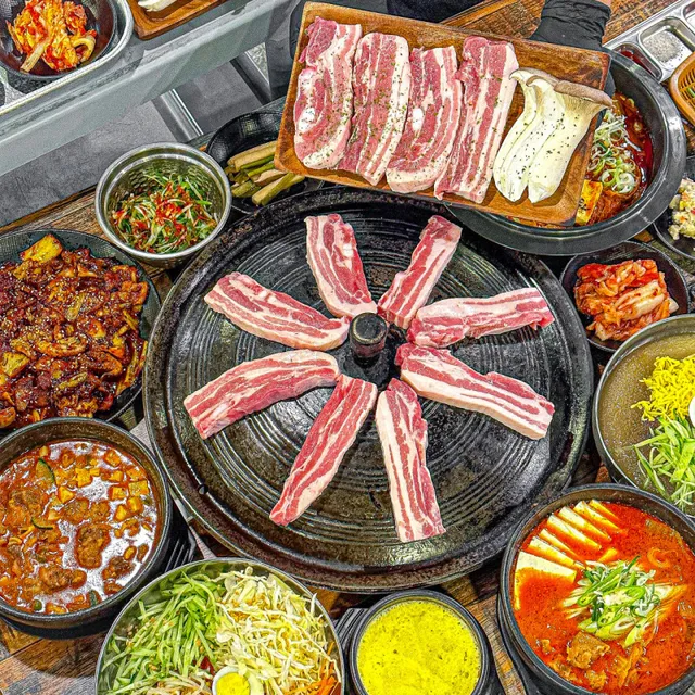 [충남 당진] 두툼솥뚜껑삼겹살 이미지