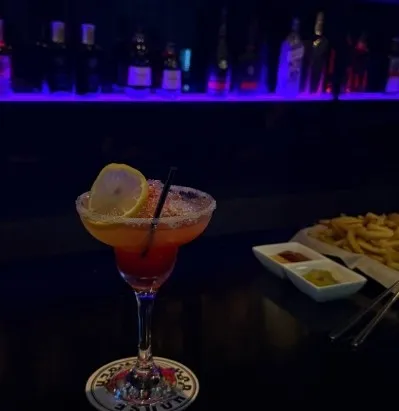 [부산 중구][릴스] W bar 이미지