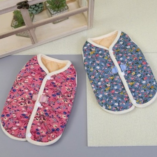 [디에이글로우] 강아지 누빔 조끼