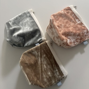 [nuee - 뉴이] 벨벳 코듀로이 파우치