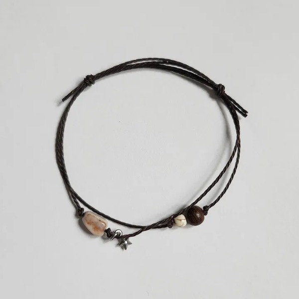 [유알] 브라운 도화석 나무 끈 빈티지 팔찌